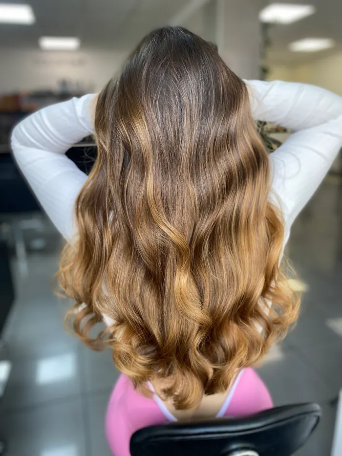 Ombré z hnedej do karamelovej